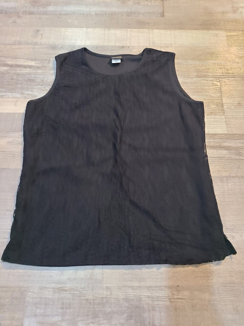 Salon studio medium petite womens black lace sleeveless blouse